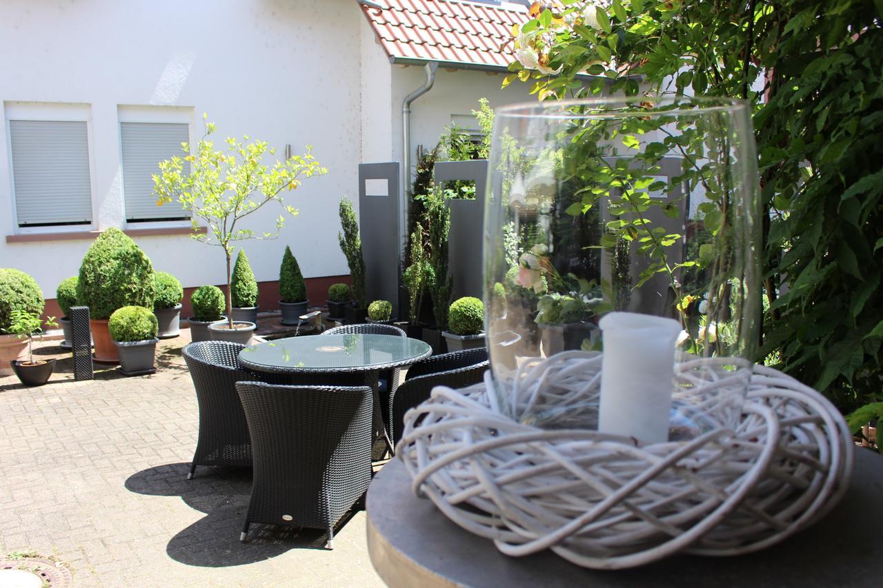 Hotel Zum Roessel Kandel Zewnętrze zdjęcie