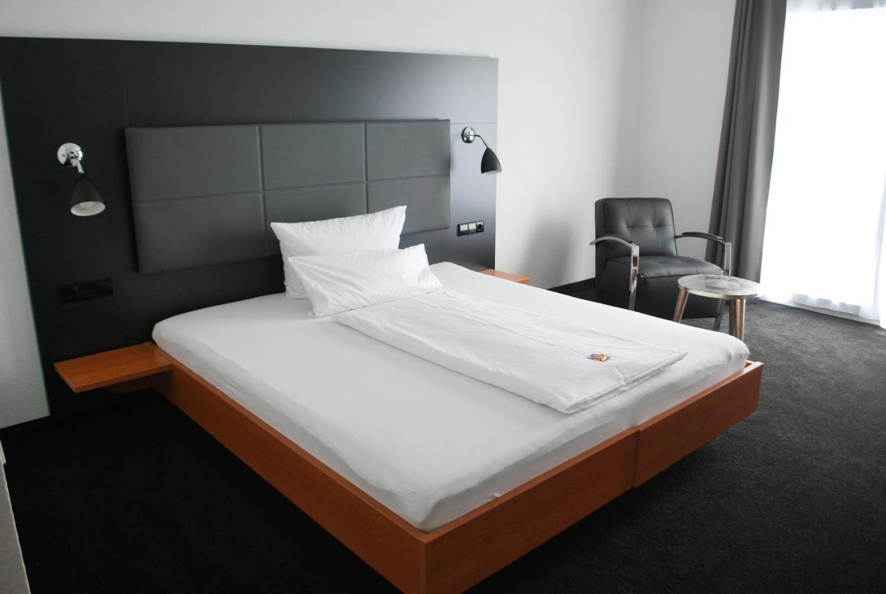 Hotel Zum Roessel Kandel Zewnętrze zdjęcie
