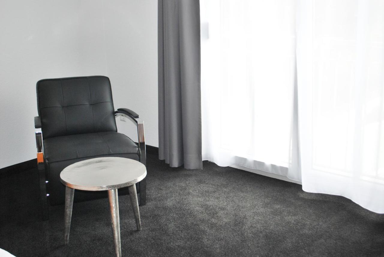 Hotel Zum Roessel Kandel Zewnętrze zdjęcie