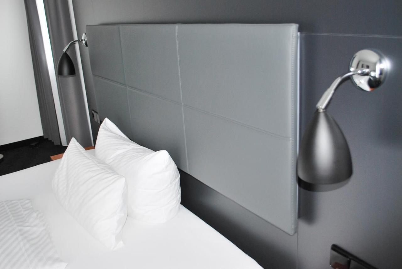 Hotel Zum Roessel Kandel Zewnętrze zdjęcie